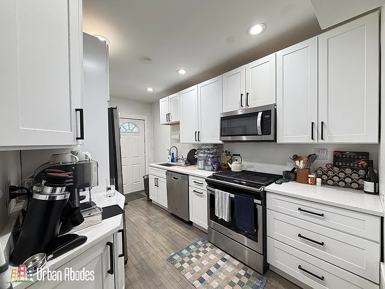 3247 N Damen Ave #1AC — Photo 6
