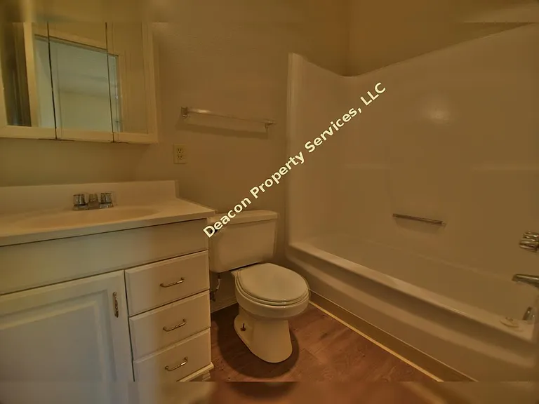 Morris Townhomes — Photo 5