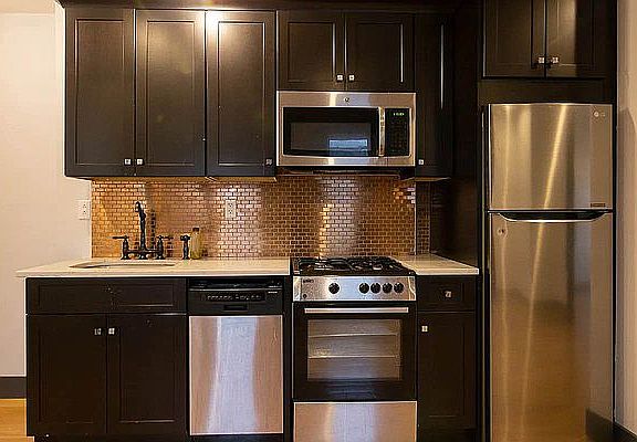 2nd image of 1322 Prospect Ave #4B