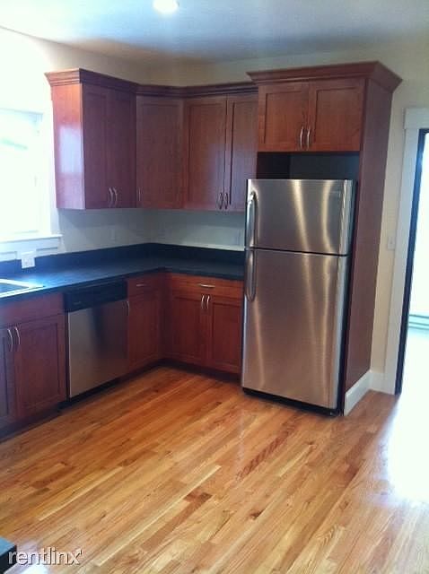 2nd image of 364 Highland Ave #2E