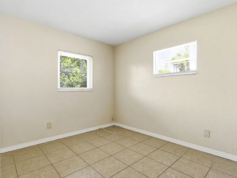 1799 Russell St S #3 — Photo 19