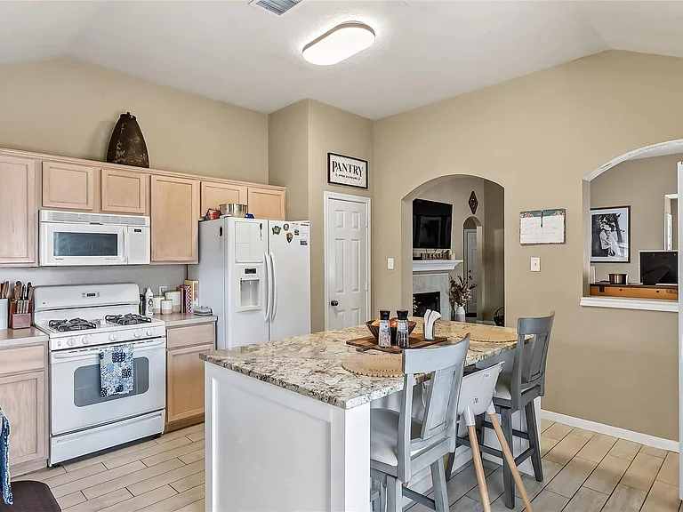 3924 Tranquil Path Dr — Photo 8