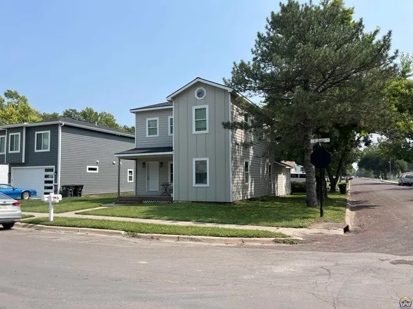 212 S 6th St, Saint Marys, KS 66536