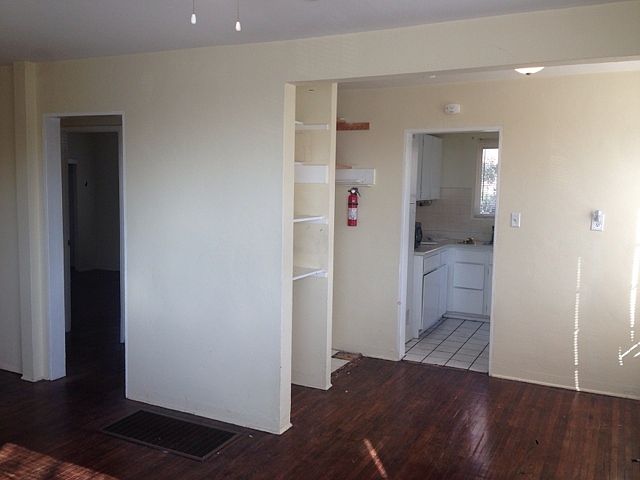 1st image of 2151 Drescher St