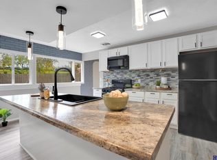 5411 Wilkins Cir, Lincoln, NE 68524