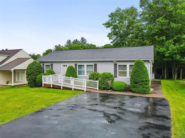 325 6th St, Weatherly, PA 18255