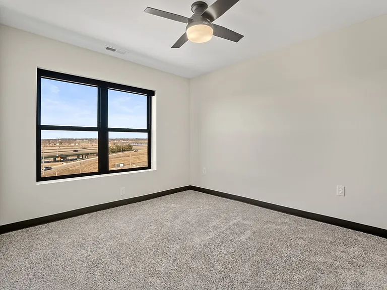 275 Lofts at Kingston Yard — Photo 14