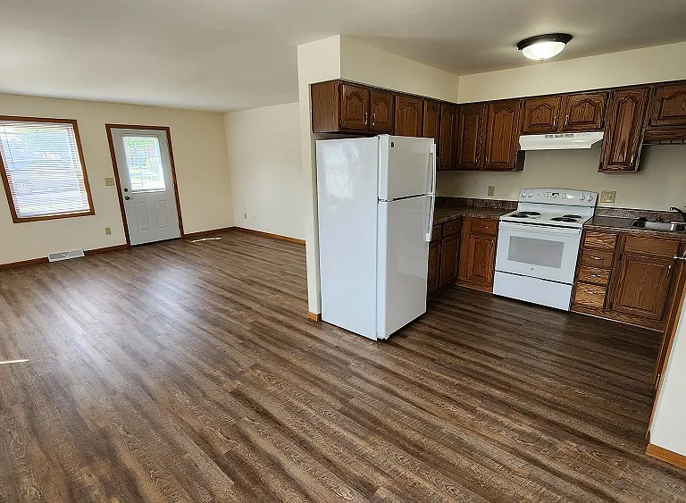 1108 Clement St — Photo 11