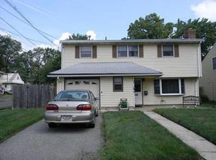 98 Madison St, Iselin, NJ 08830