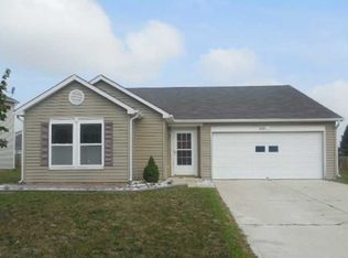 628 Streamside Dr, Greenfield, IN