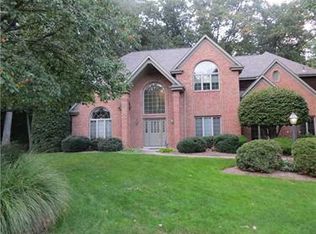 302 Kent Ct, Pittsburgh, PA 15237