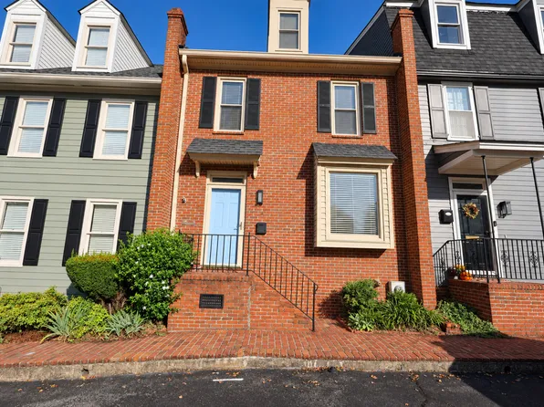 311 E 2nd Ave