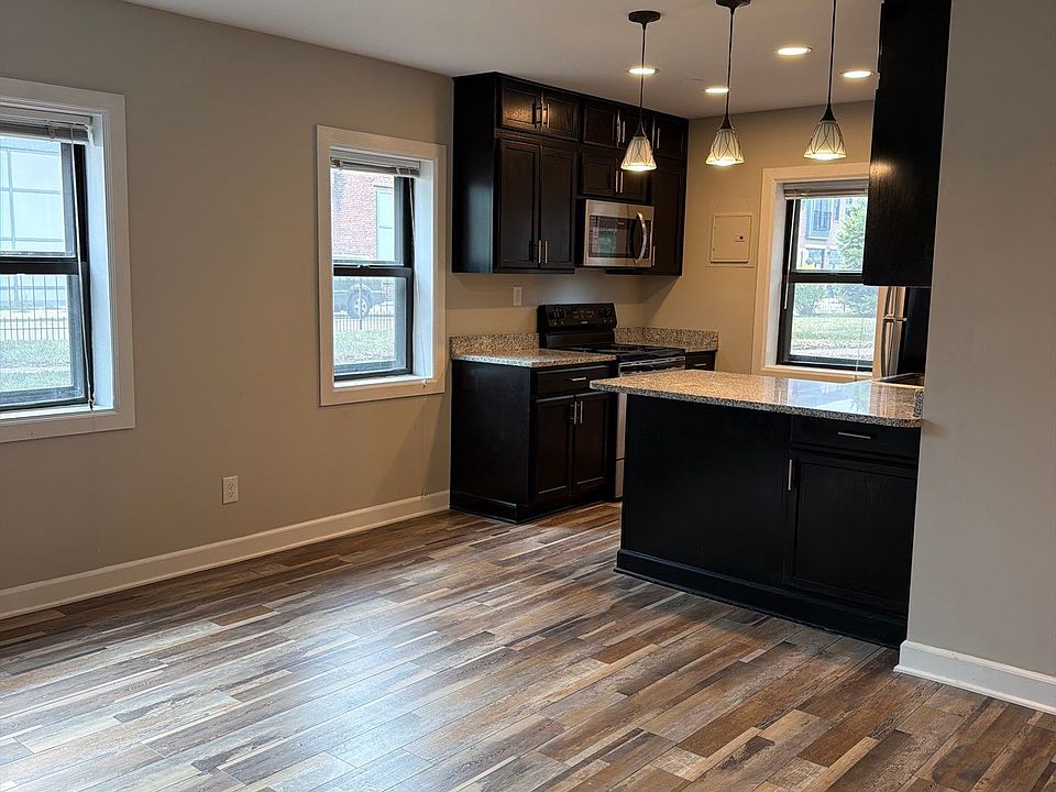 1st image of 306 E 19th St #1A