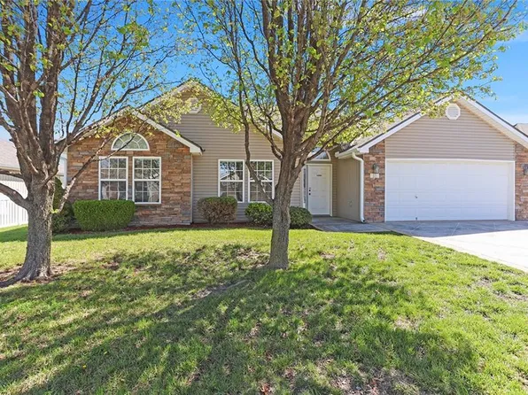 107 NW Jackie Ave, Grain Valley, MO 64029