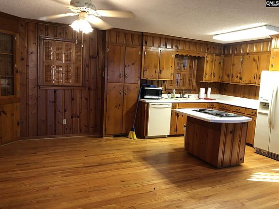2nd image of 9707 Windsor Lake Blvd