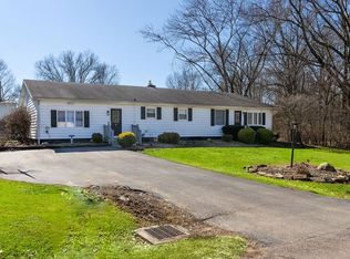 7 Manor Ave, New Castle, PA 16105