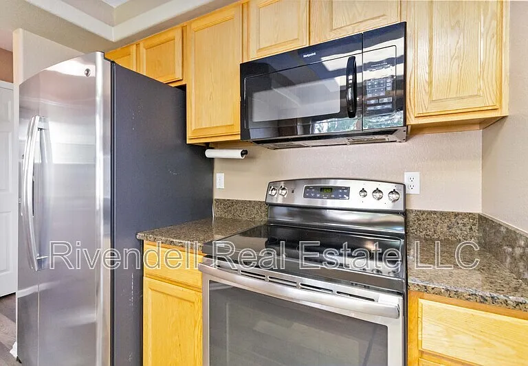1529 Spring Water Way — Photo 5