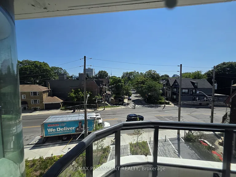 322 Dupont St #307 — Photo 15