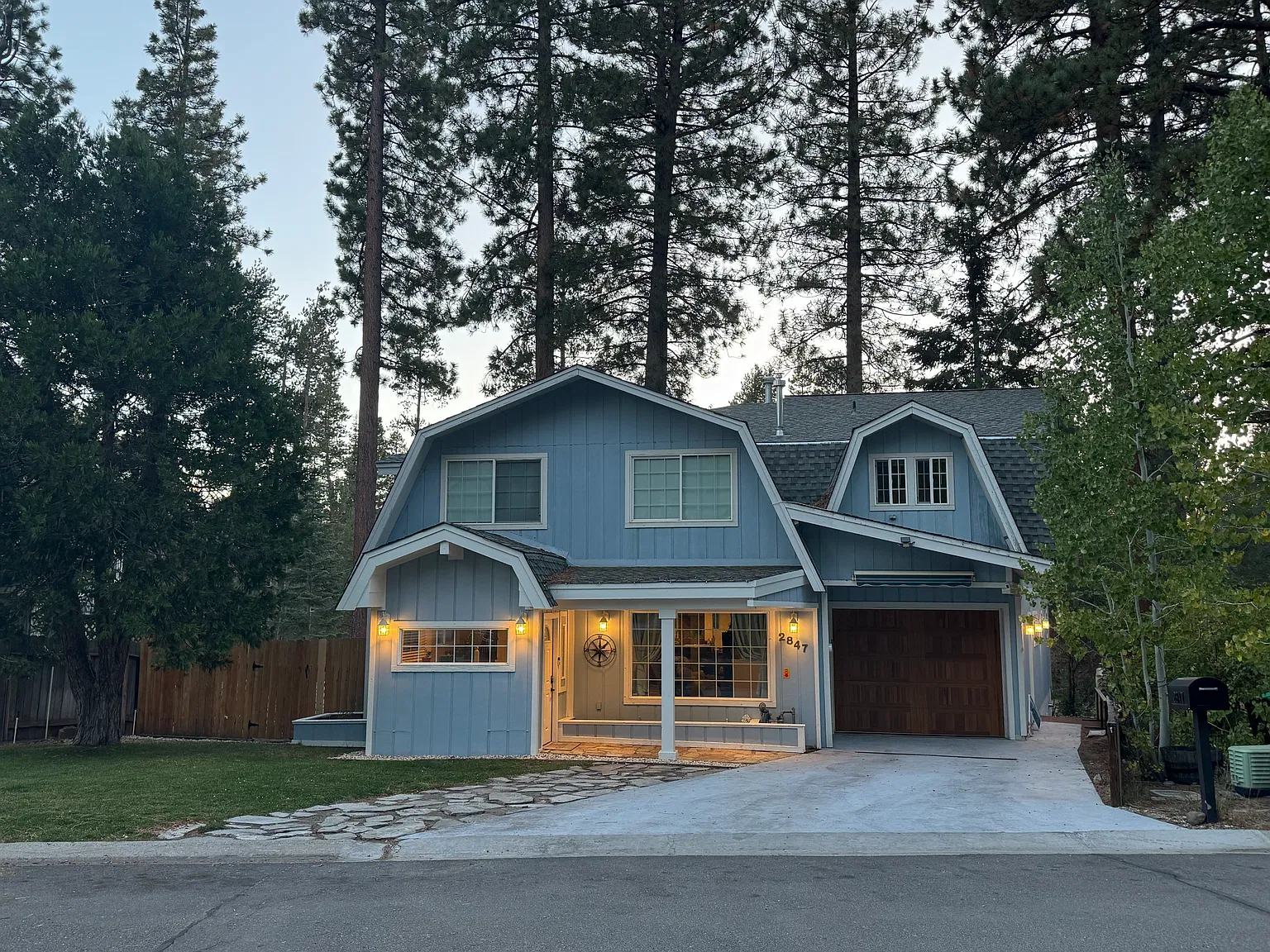 3 bed, 3356 sqft, $4,500 — Photo 1