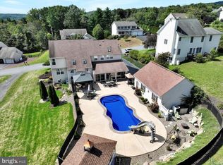 304 Fox Hollow Rd, Pottsville, PA 17901