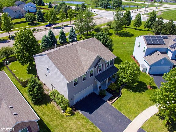 4th image of 2096 Sand Hill Ct
