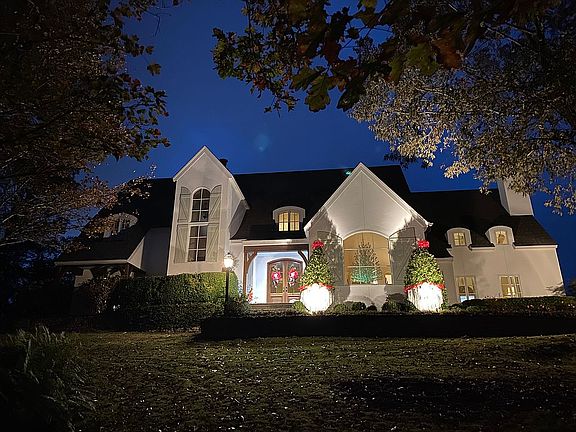 2nd image of 237 Deerwood Dr