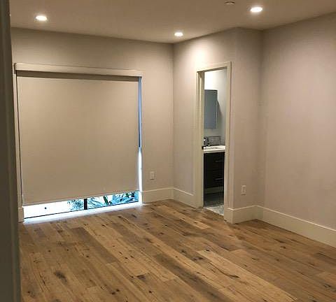 4th image of 1534 Manhattan Ave #3
