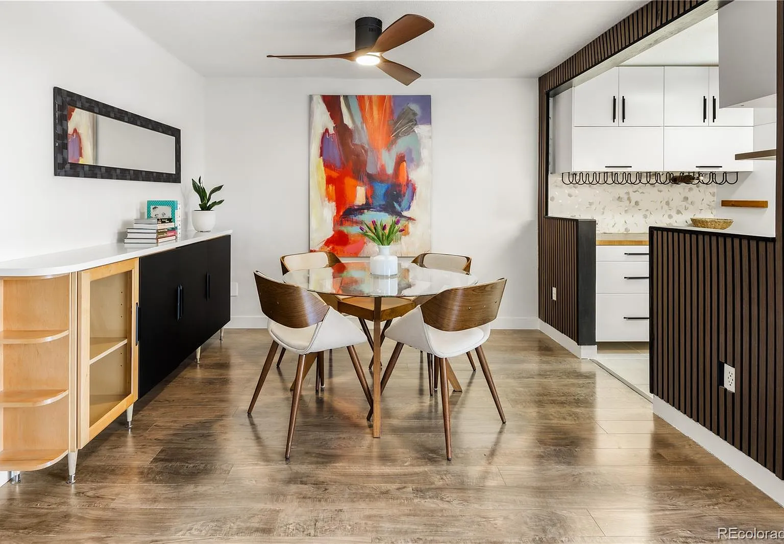 2 bed, 1.0 bath, 847 sqft, $2,200 — Photo 2