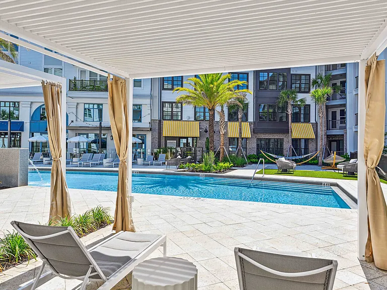 NOVEL Parkway by Crescent Communities — Photo 22
