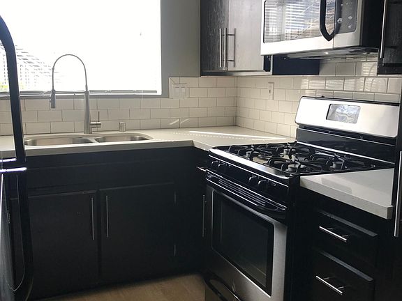 3rd image of 4640 Bancroft St