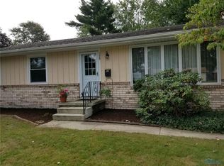 128 Oak St, Swanton, OH 43558