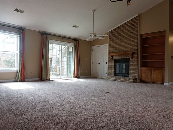 3rd image of 506 Heritage West Ct