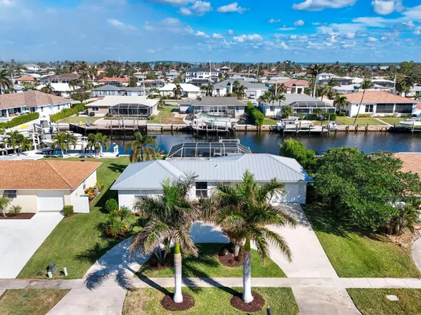 777 Apple Ct, Marco Island, FL 34145