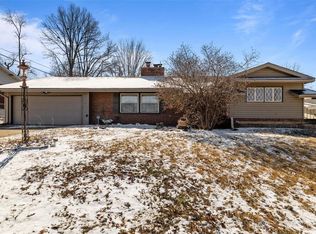 22 Graeler Dr, Saint Louis, MO