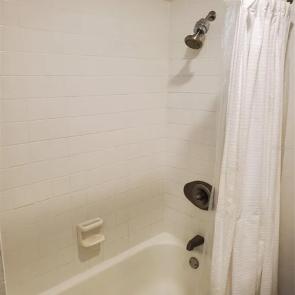 3107 W Horatio St #B22 — Photo 15