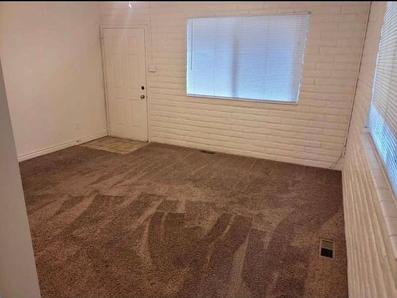 3rd image of 140 N 500 E #2B-1BA-900SQFT