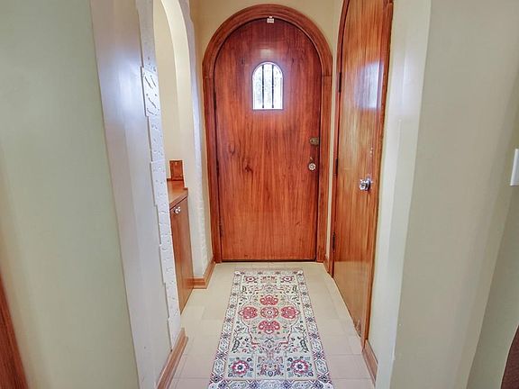 3rd image of 2616 Upas St