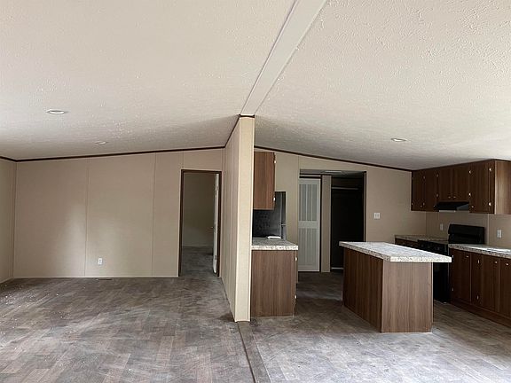 4th image of 26 Pecan St