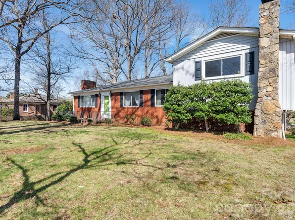 3335 25th Ave NE, Hickory, NC 28601