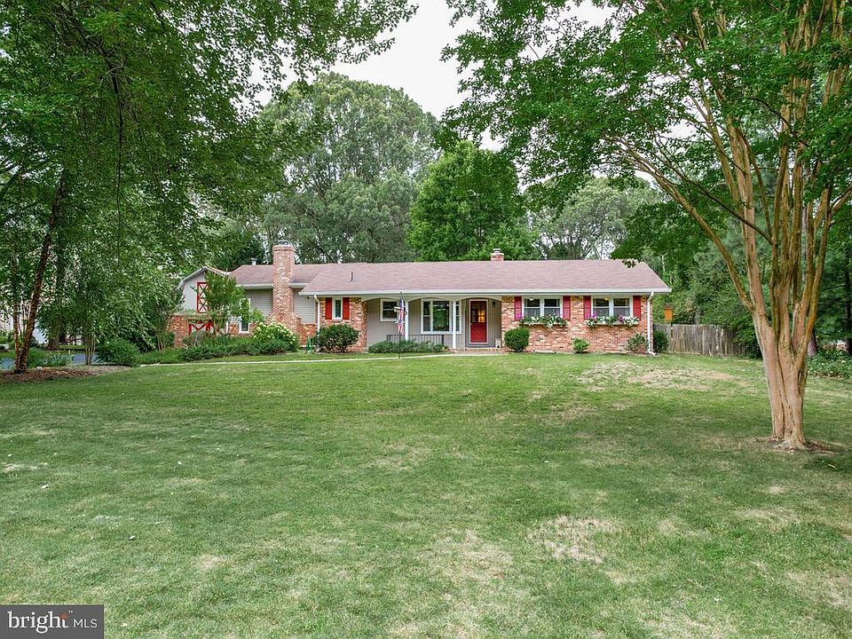 1st image of 1414 Harmony Ln