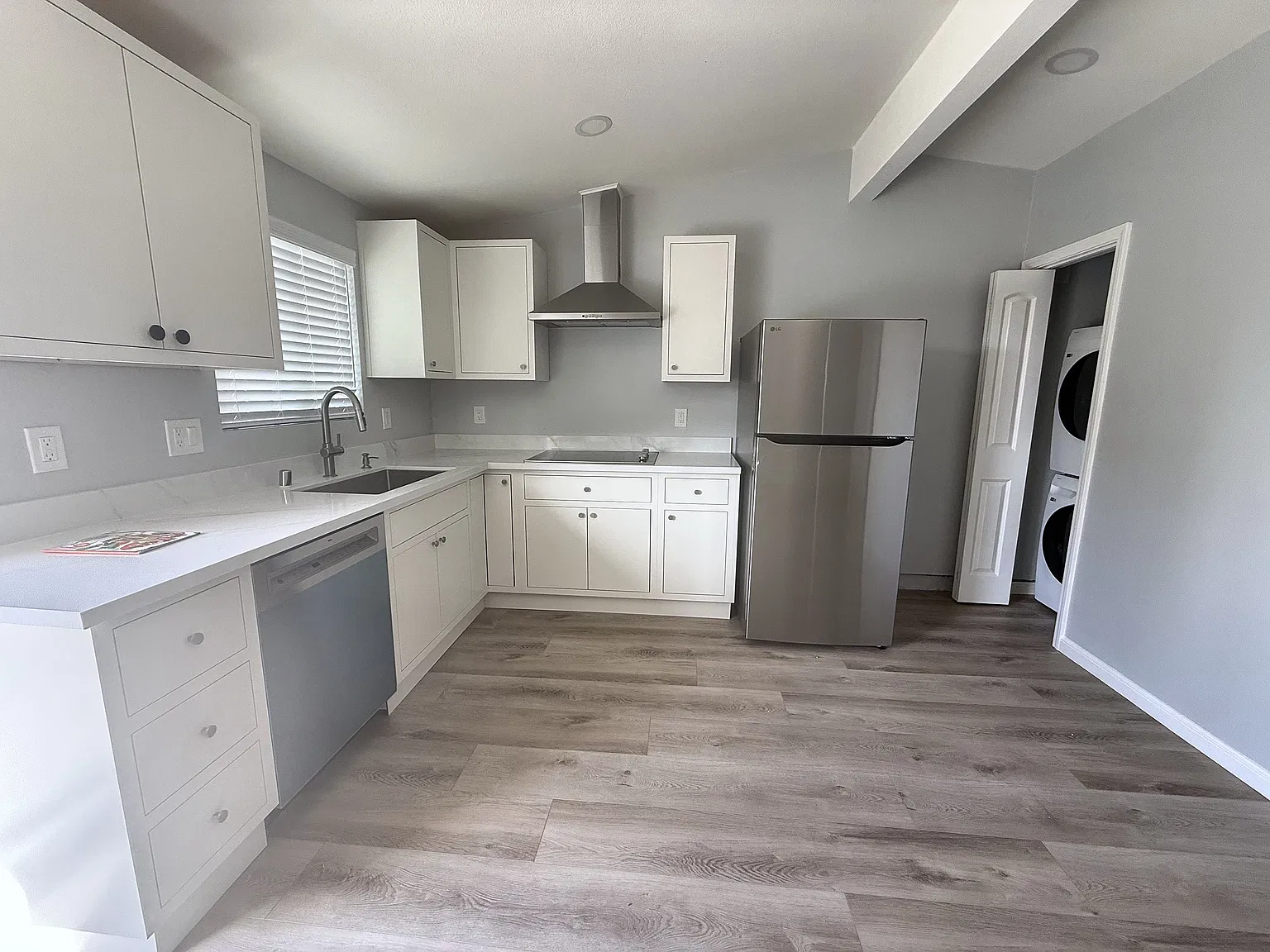 1101 Palamos Ave — Photo 2
