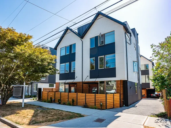 1131 NW 57th St #A, Seattle, WA 98107