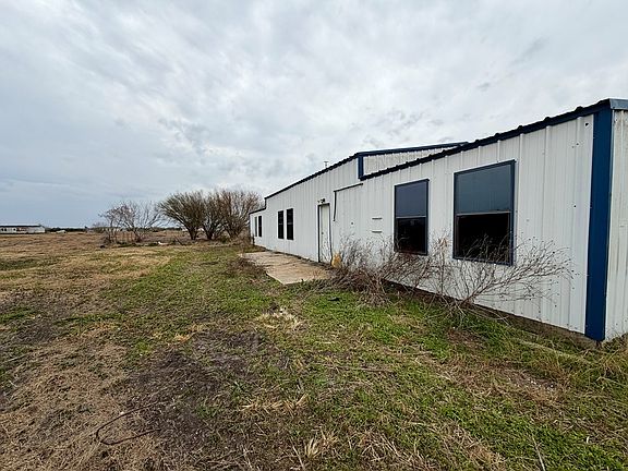 4th image of 417 Jennifer Loop