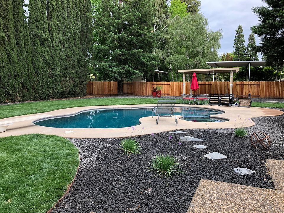 2nd image of 9429 Laguna Creek Dr