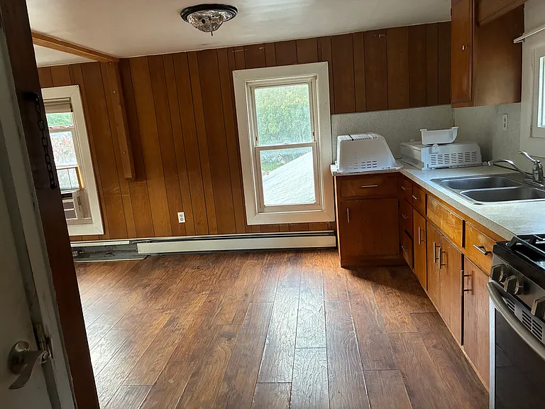 2482 Salt Point Tpke #A — Photo 8