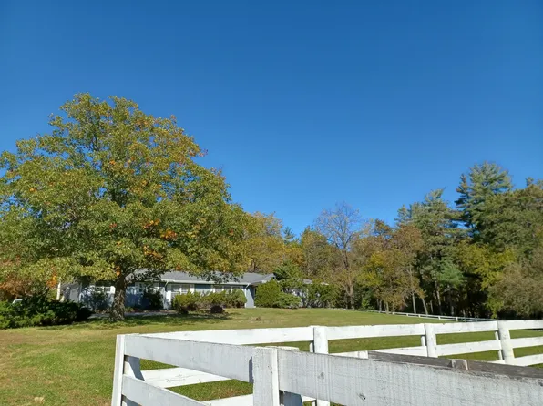 8104 Bull Valley Rd, Woodstock, IL 60098