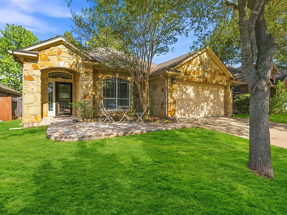 10416 Big Thicket Dr