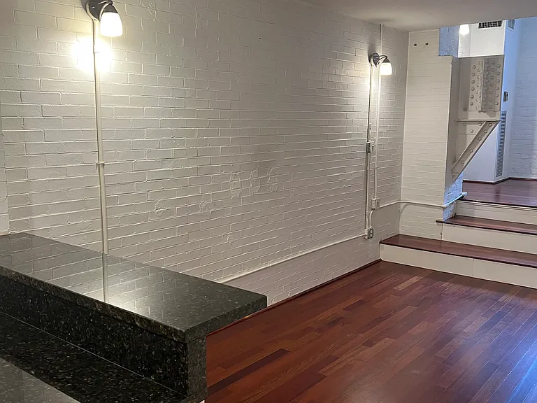 42 Chauncy St #4A — Photo 1
