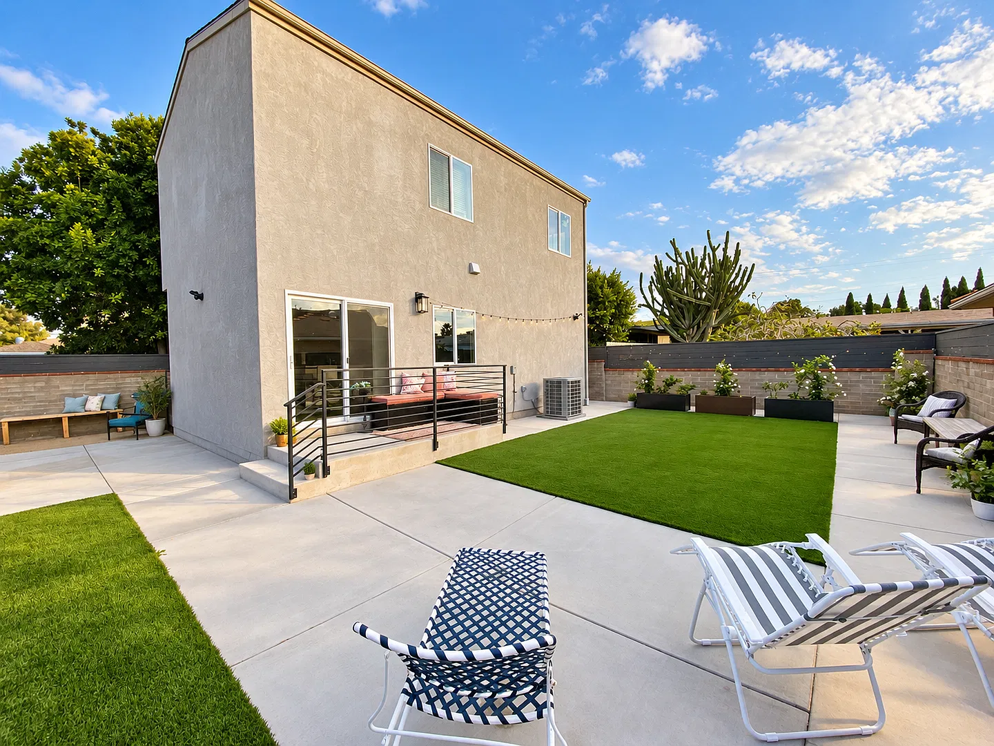 4BD/2BA on Stewart! — Photo 1