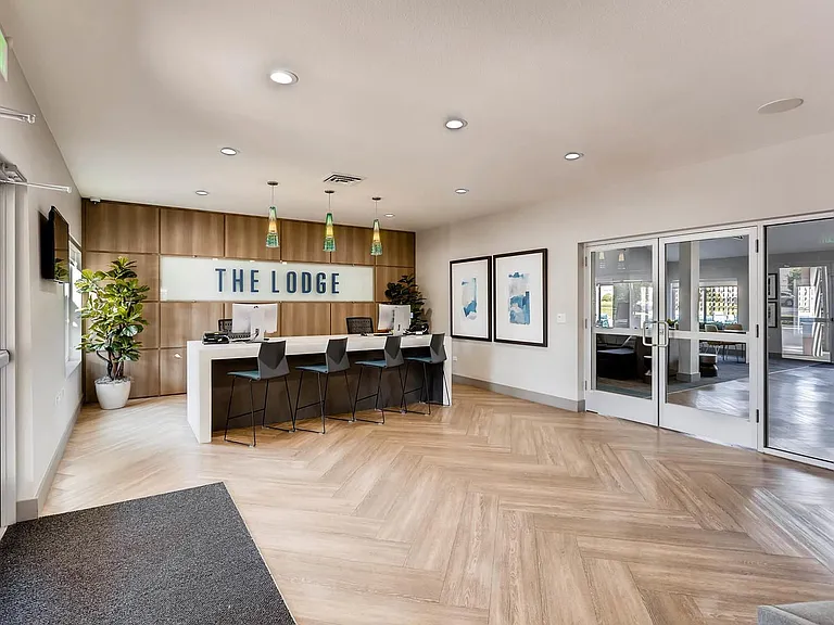 The Lodge — Photo 10